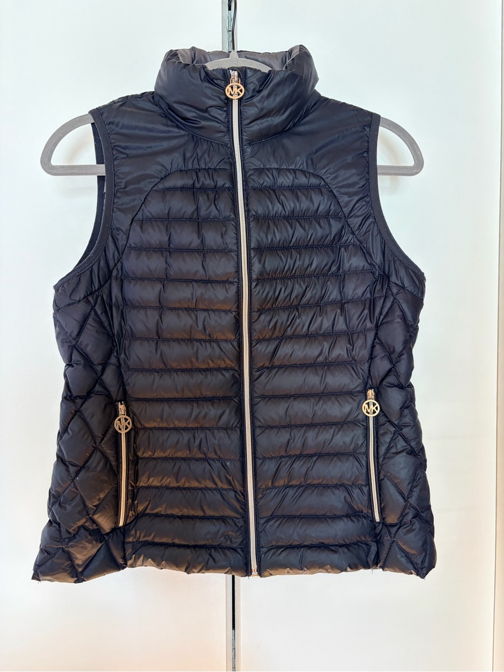 Michael Kors Women's Navy Blue Packable Down-Blend Puffer Vest - Picture 7 of 9
